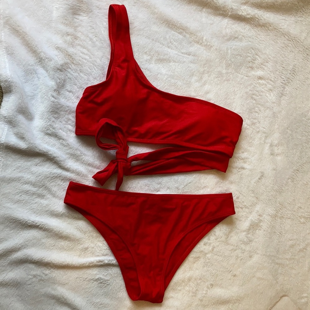 NWOT Red Shein Bikini (Both Top and Bottom)